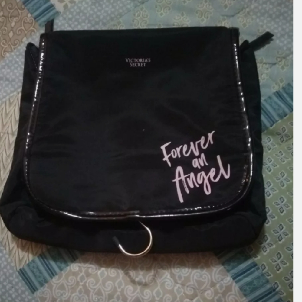 Victoria Secret Hanging Train Case
